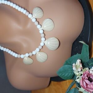 Retro Plastic Shell Bead Necklace White Cream Statement 20"
